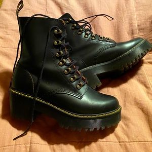 Dr Martens Leona Vintage Combat Boot Black